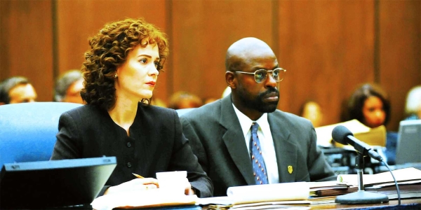 داستان جنایی آمریکایی (American Crime Story)
