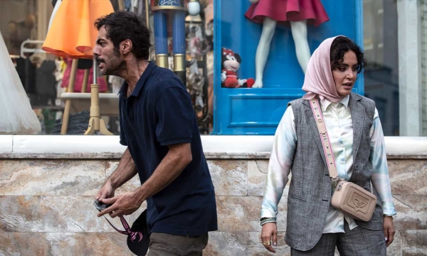 نقد فیلم «گوزن های اتوبان»؛ بازنمایی ناکافی تقلا برای شهرت در ویرانشهر اینستاگرام