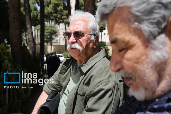 هادی مرزبان در قاب خاطرات؛ نگاهی به زندگی، سوابق و عکس‌های کمتردیده شده کارگردان فقید تئاتر