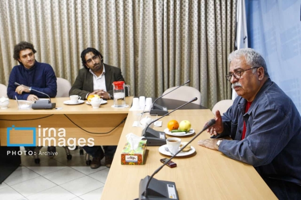 هادی مرزبان در قاب خاطرات؛ نگاهی به زندگی، سوابق و عکس‌های کمتردیده شده کارگردان فقید تئاتر