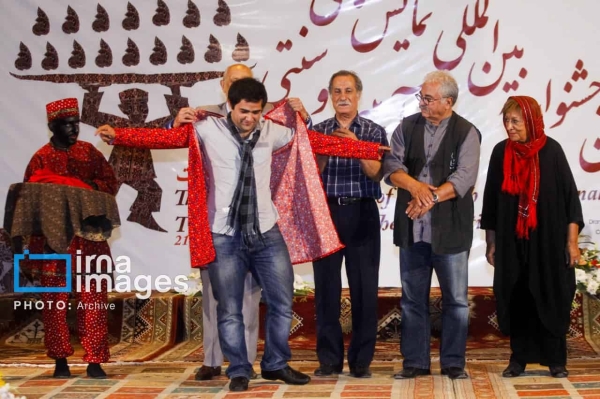 هادی مرزبان در قاب خاطرات؛ نگاهی به زندگی، سوابق و عکس‌های کمتردیده شده کارگردان فقید تئاتر