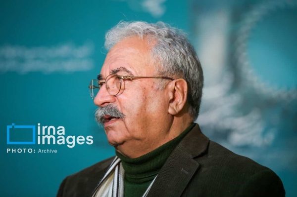 هادی مرزبان در قاب خاطرات؛ نگاهی به زندگی، سوابق و عکس‌های کمتردیده شده کارگردان فقید تئاتر