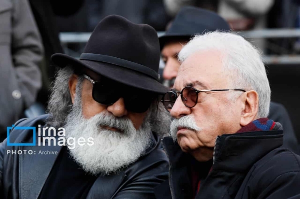 هادی مرزبان در قاب خاطرات؛ نگاهی به زندگی، سوابق و عکس‌های کمتردیده شده کارگردان فقید تئاتر