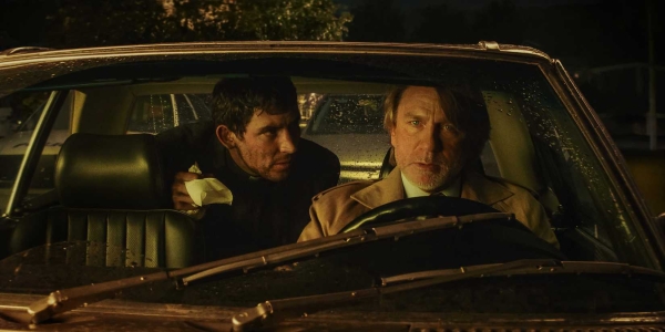 نقد فیلم «بیدار شو مرد مرده»: بازگشت بنوا بلانک با معمایی کم‌رمق‌تر