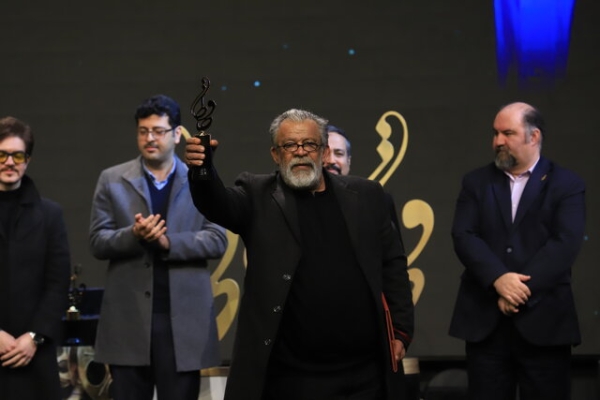 جشن حافظ؛ تندیس برای امیرحسین قیاثی و فیلم «پیرپسر»