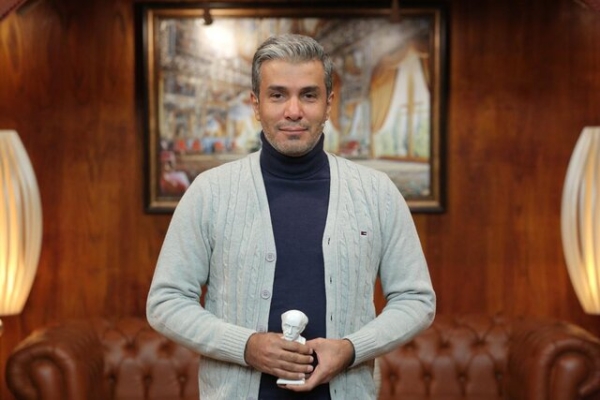 آریا عظیمی نژاد