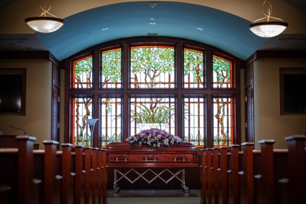 تصاویری تازه از مراسم خاکسپاری بهرام بیضایی