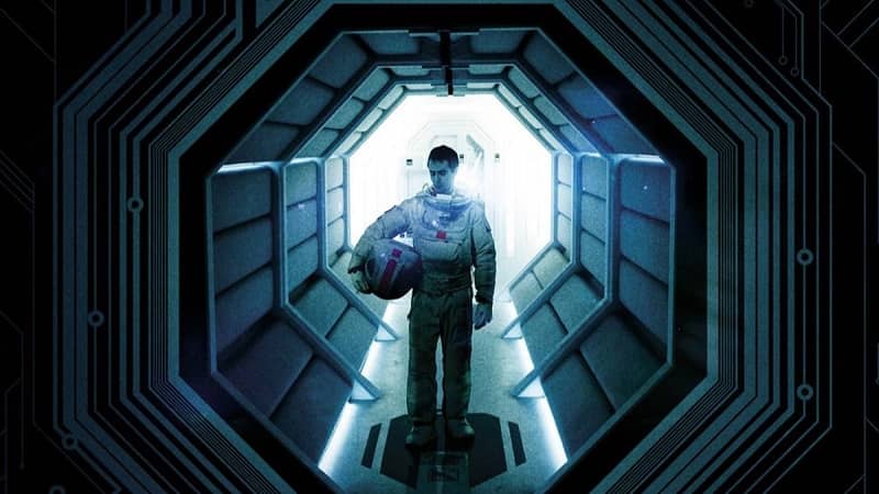 سم راکول در نقش فضانورد فیلم Moon در ایستگاه استخراج روی ماه