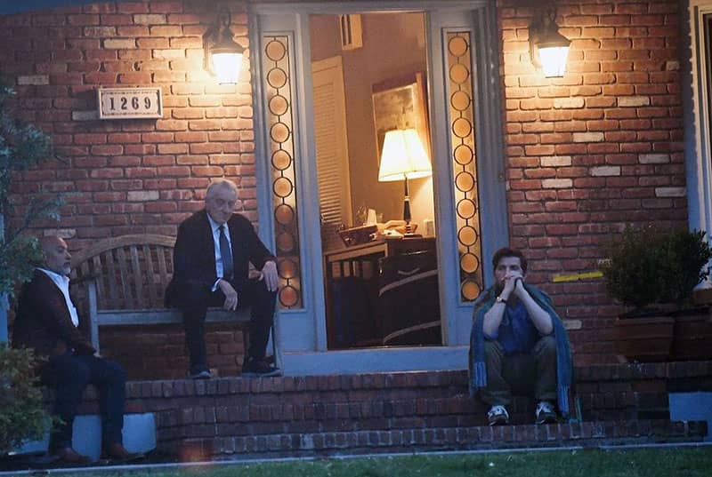 نقد فیلم «The Whisper Man»؛ آدام اسکات و رابرت دنیرو به یک تریلر جنایی پیچیده جان میدهند