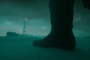 نقد فیلم «Digger»؛ تام کروز در هجوی پرطمطراق از بحران اقلیمی